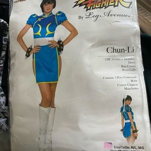 Street fighter chun li costume size m/L